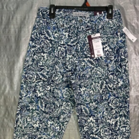 Gloria Vanderbilt Amanda Capri Swan Series Blue Print Size 10 NWT - Picture 1 of 11